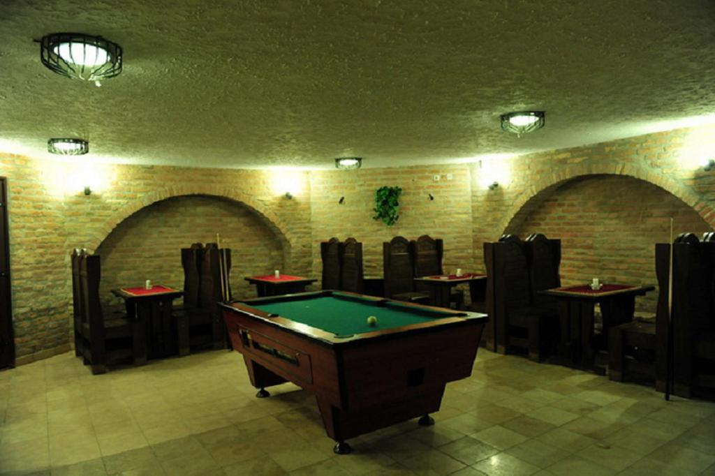 Hotel Francoise Балатонлеле Екстериор снимка